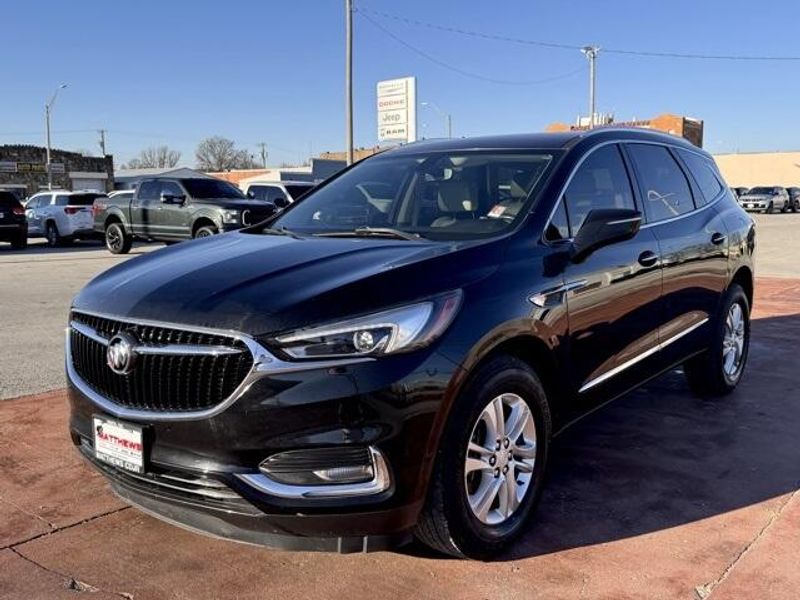 Used 2019 Buick Enclave EssenceImage 1