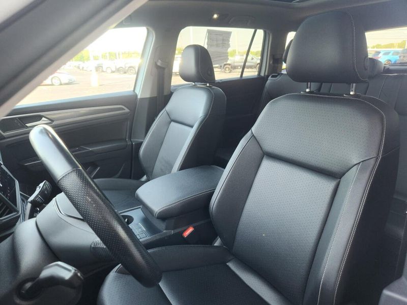 Used 2021 Volkswagen Atlas 3.6L V6 SE w/Technology R-Line