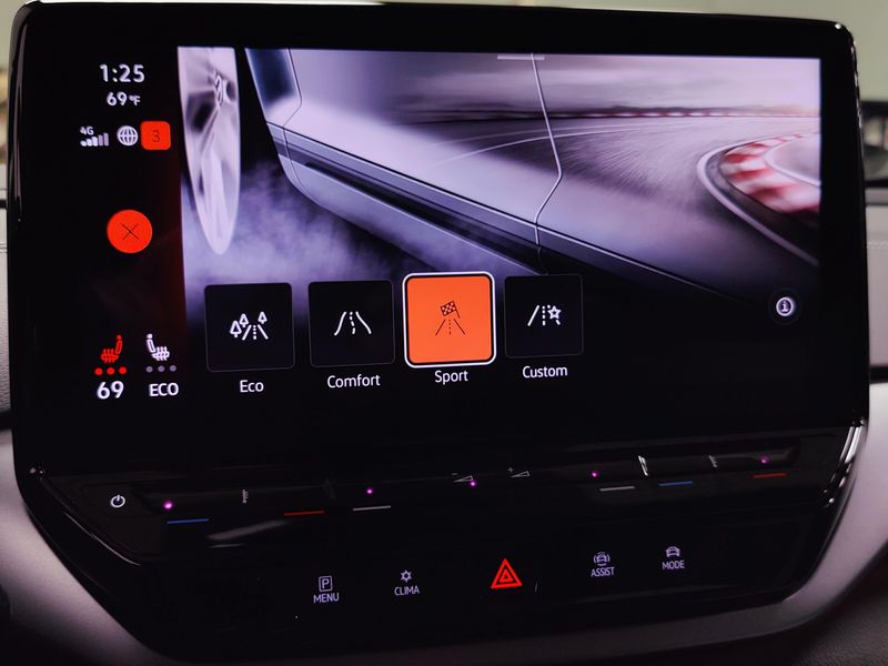 Used 2023 Volkswagen ID.4 Pro Long RangeImage 18