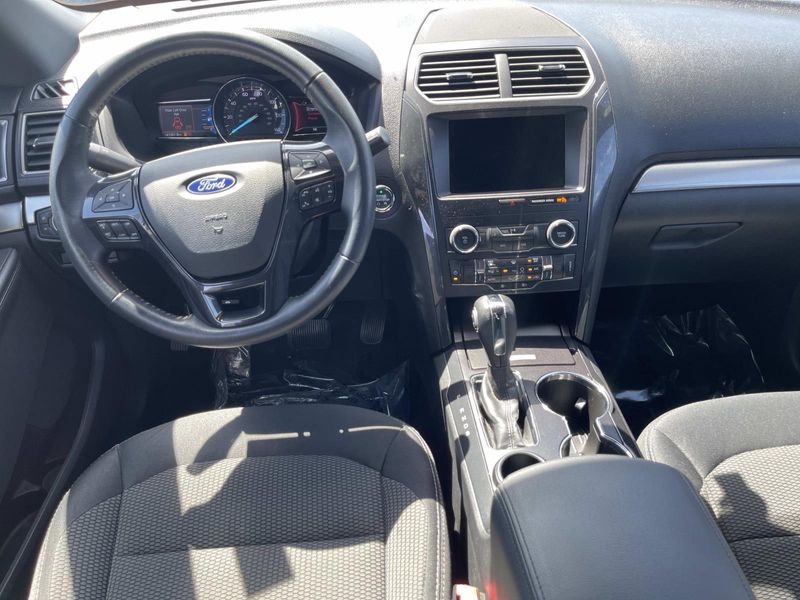 Used 2019 Ford Explorer XLT FWD