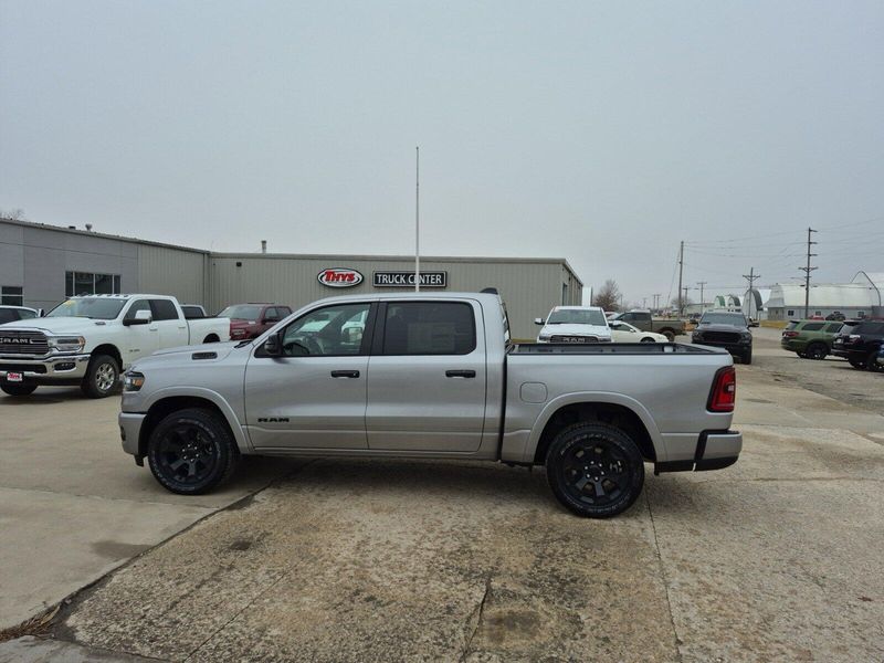 2025 RAM 1500 Big Horn Crew Cab 4x4 5