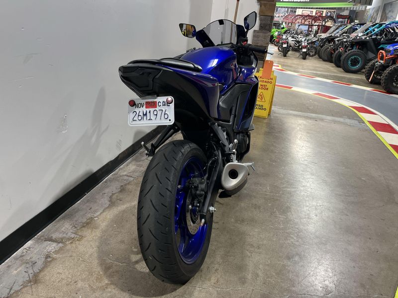 Used 2023 Yamaha YZF R3 Image 18