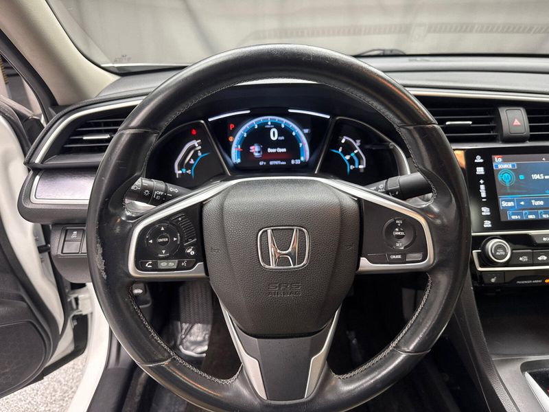 2018 Honda Civic EX-LImage 10