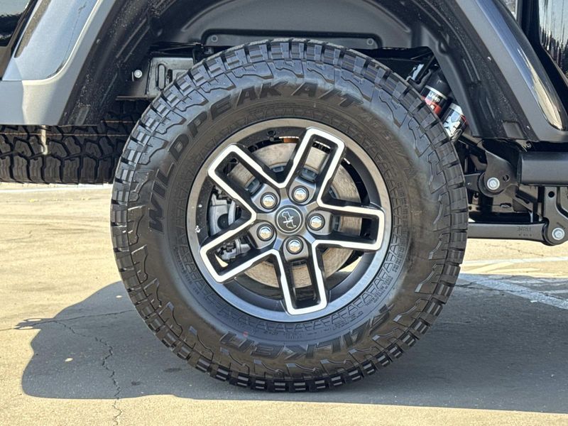 New 2026 Jeep Gladiator Mojave X 4x4