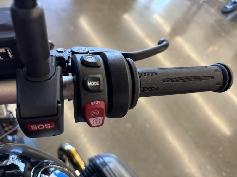 2025 BMW R 12 nineT - BLACK STORM METALLIC