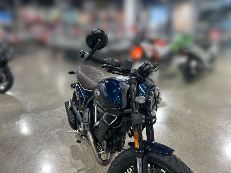 New 2025 Ducati SCRAMBLER 800 NIGHTSHIFT Image 20