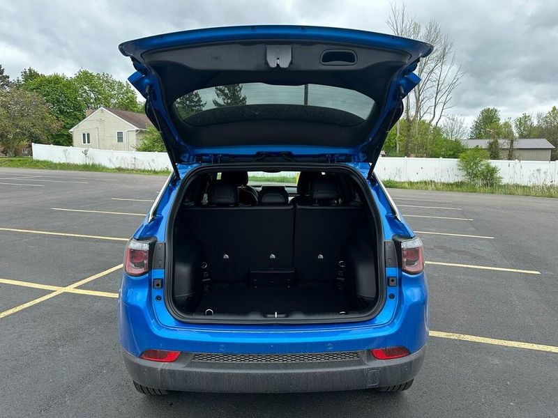 2025 Jeep Compass Limited 4x4Image 11