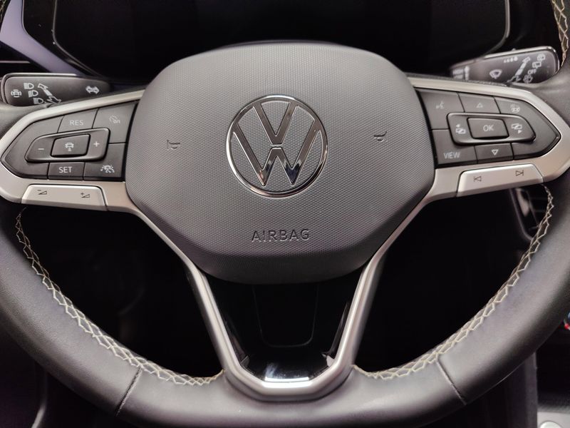 Used 2022 Volkswagen Taos SE 4-Motion AWDImage 27