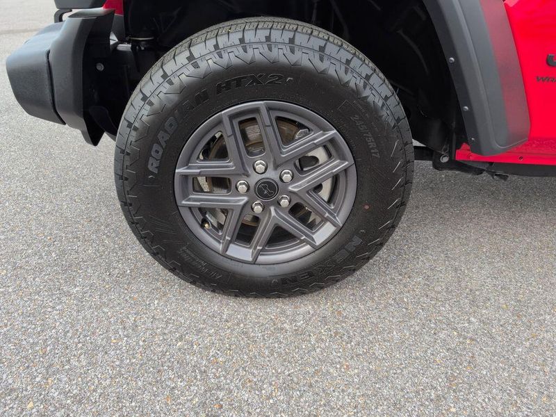 2024 Jeep Wrangler Sport SImage 9