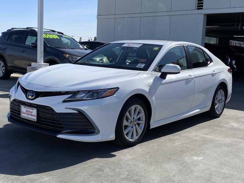 2022 Toyota Camry LEImage 8