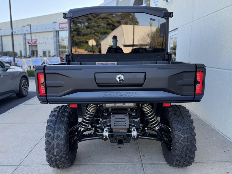 2026 Can-Am DEFENDER MAX LIMITED HD11Image 5