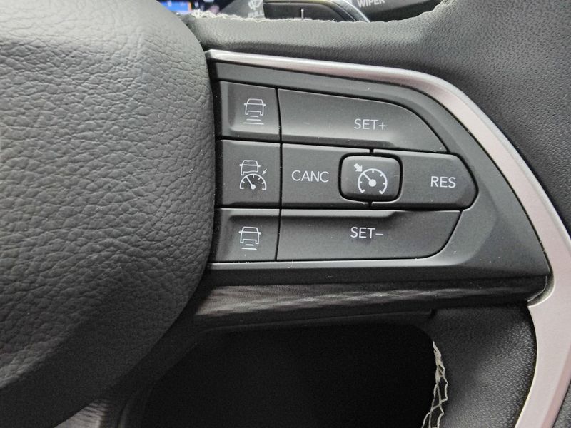 2024 Jeep Grand Cherokee L Laredo X 4x4 w/Sunroof/Lux TechImage 30