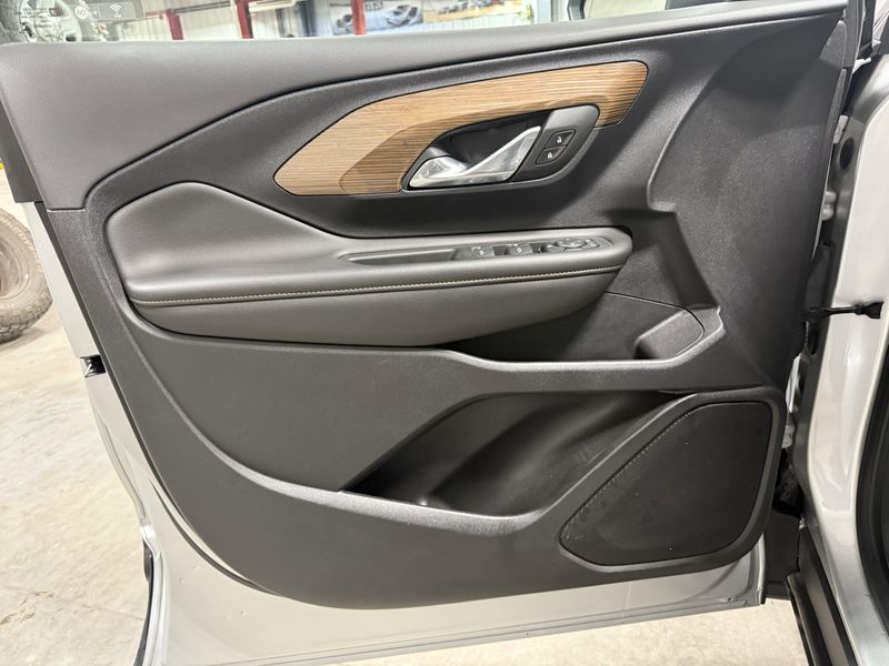 Used 2020 GMC Terrain SLEImage 21