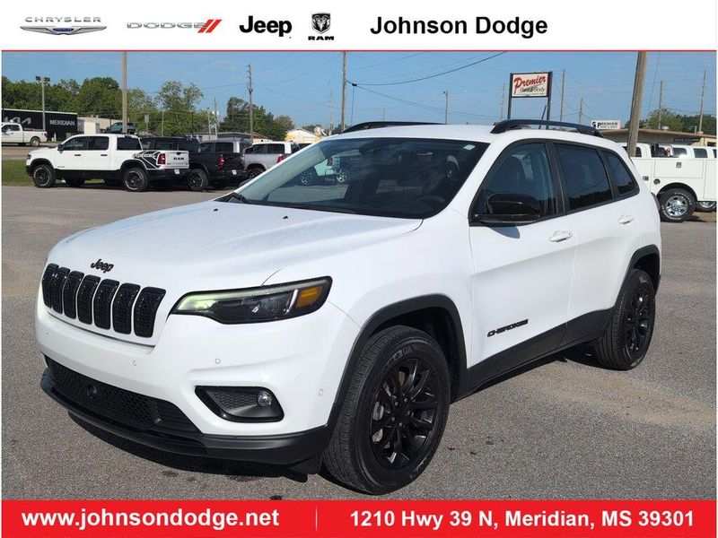 2023 Jeep Cherokee Altitude LuxImage 1