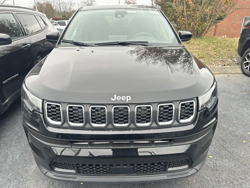 2025 Jeep Compass Sport 4x4Image 2