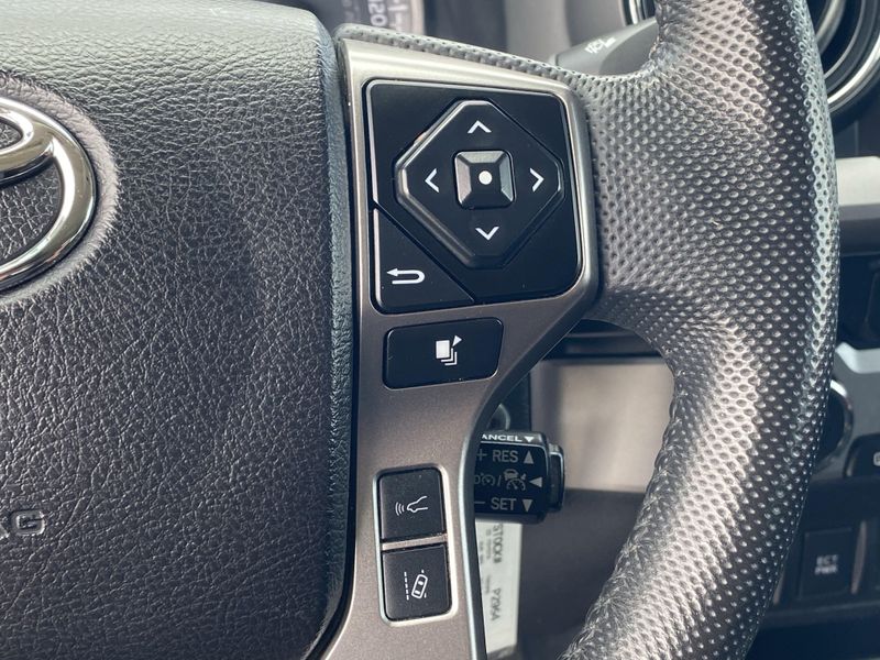 2022 Toyota Tacoma SR5Image 27