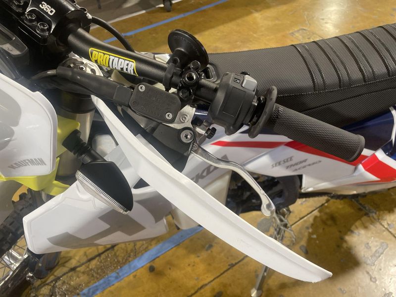 Used 2025 Husqvarna FE501W Image 20