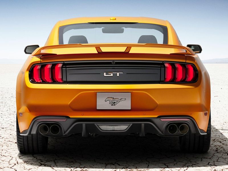2021 Ford Mustang GTImage 1