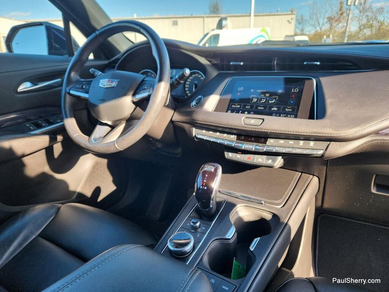 Used 2023 Cadillac XT4 AWD Luxury
