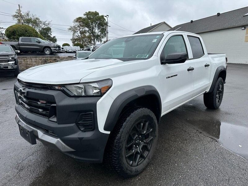 2023 Chevrolet Colorado Trail Boss photo 3