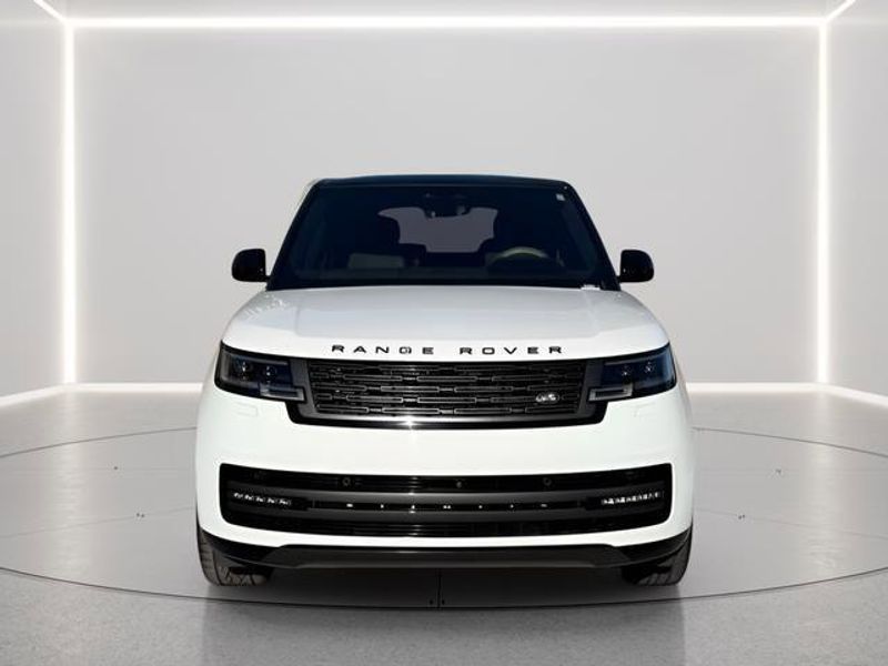 Used 2023 Land Rover Range Rover SE