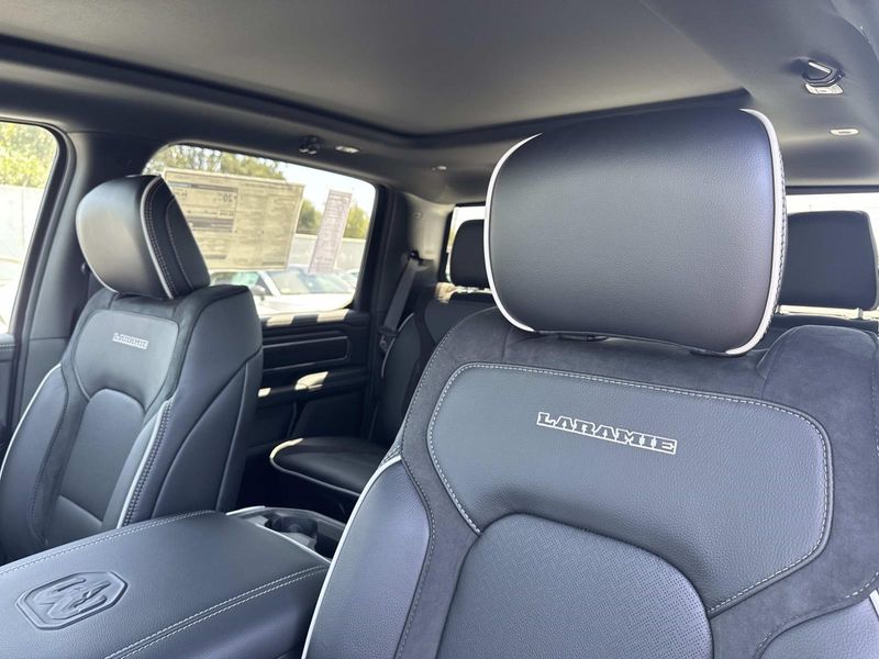 New 2026 RAM 1500 Laramie Crew Cab 4x4 6'4' Box