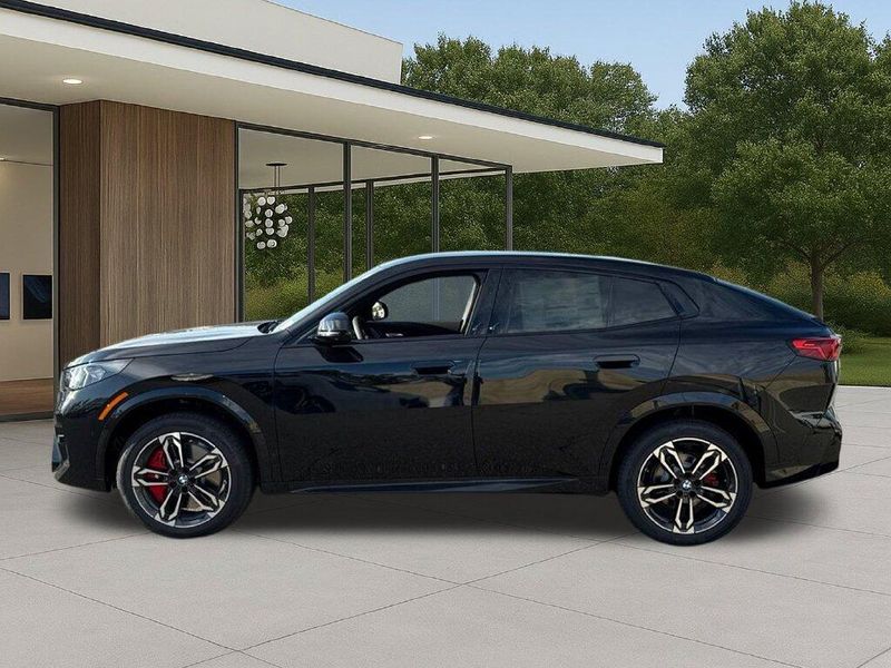 New 2026 BMW X2 xDrive28iImage 13
