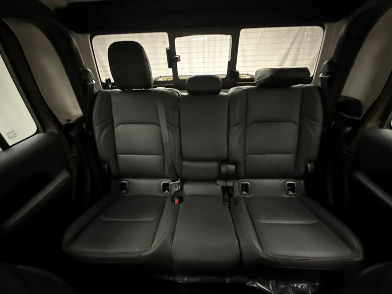 New 2025 Jeep Gladiator High Tide 4x4Image 13