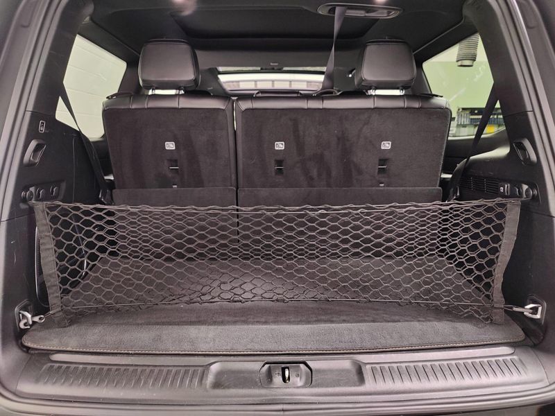 2023 Jeep Wagoneer 5.7L V6 4X4 w/Sunroof & NavImage 12