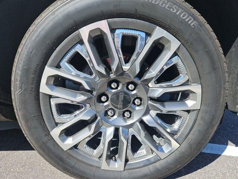 Used 2024 GMC Yukon Denali Ultimate