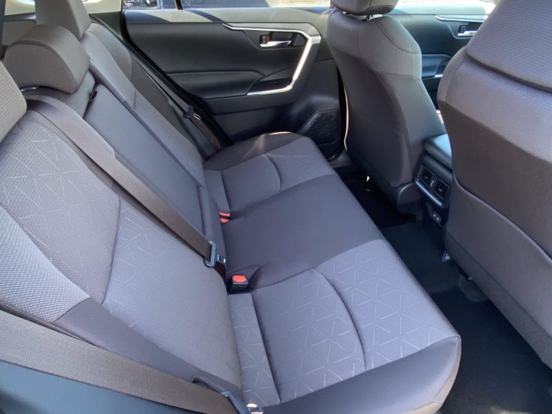 New 2025 Toyota RAV4 Hybrid XLEImage 12