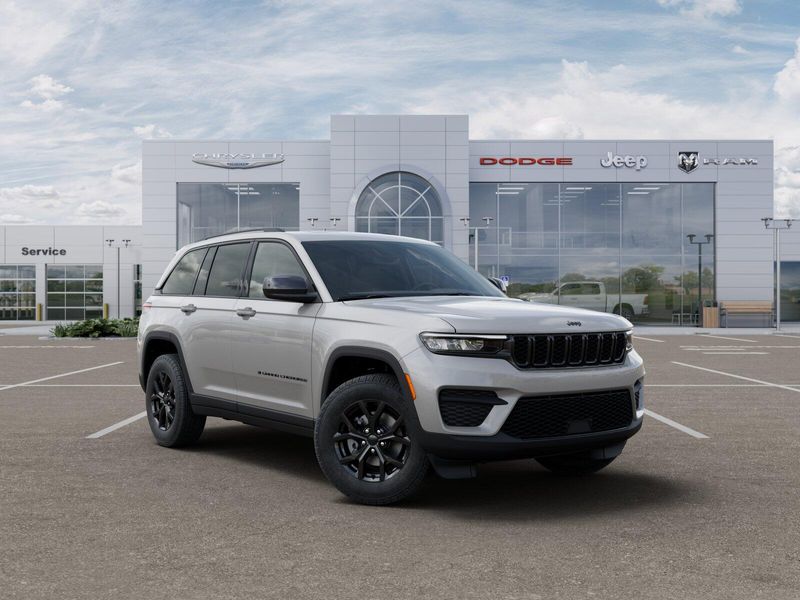 New 2025 Jeep Grand Cherokee Altitude X 4x4