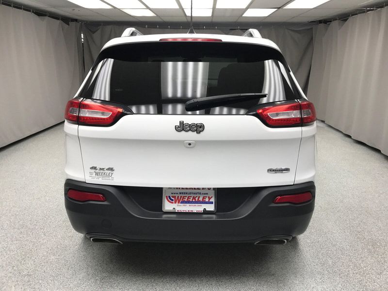 2015 Jeep Cherokee LatitudeImage 11