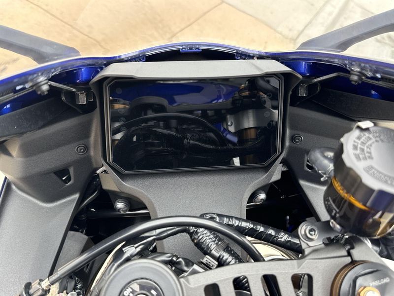 New 2025 Yamaha YZF-R9 Image 15