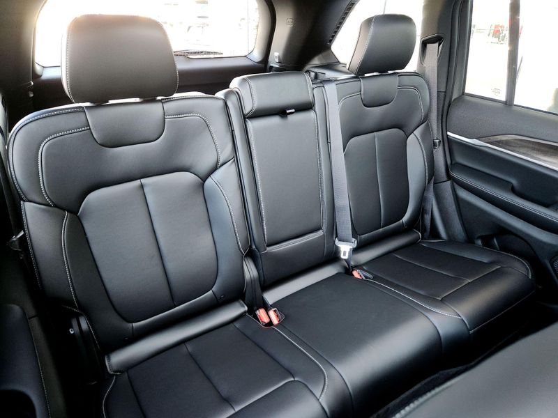 New 2027 Jeep Grand Cherokee Limited 4x4
