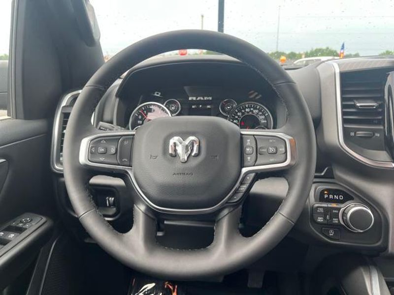 2025 RAM 1500 Big Horn Crew Cab 4x4 5'7' Box