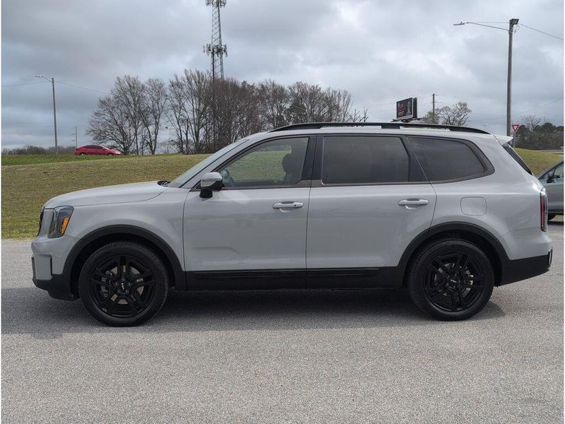 Used 2024 Kia Telluride EX X-LineImage 2