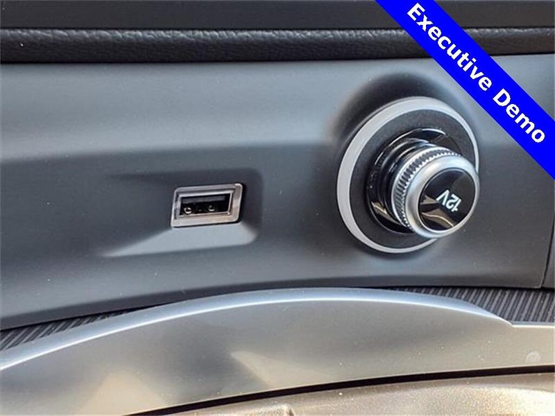 New 2025 Alfa Romeo Stelvio AwdImage 25