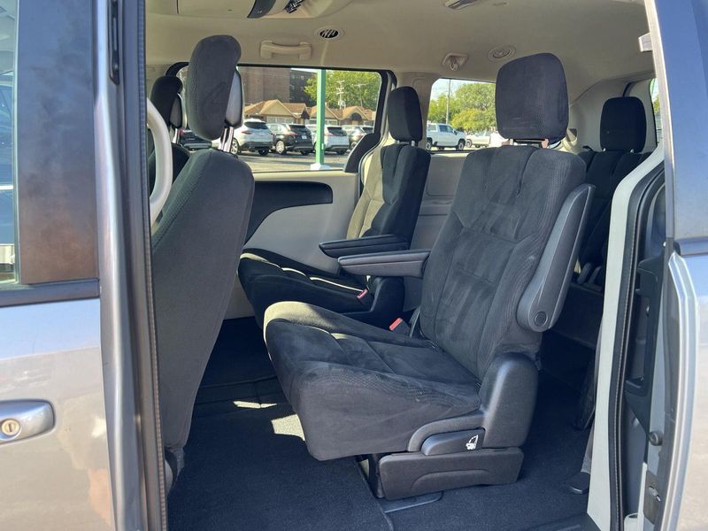 2015 Dodge Grand Caravan SXT photo 26