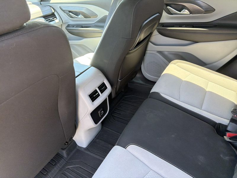 Used 2022 GMC Terrain SLEImage 20