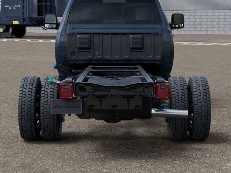 New 2027 RAM 4500HD TradesmanImage 13