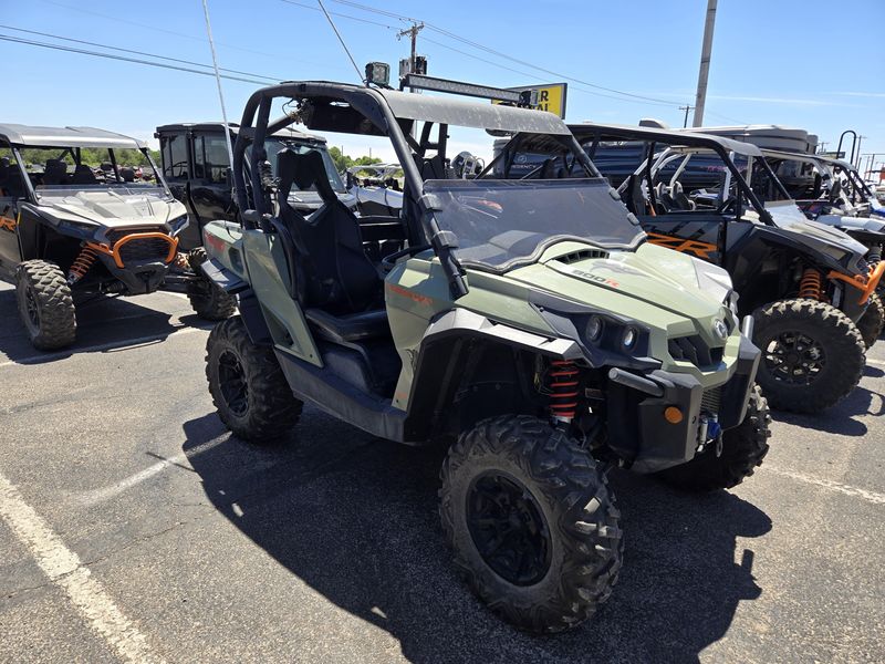 USED 2019 CAN-AM COMMANDER DPS 800R EFI Image 1