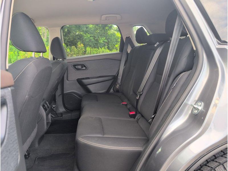 Used 2023 Nissan Rogue SImage 28