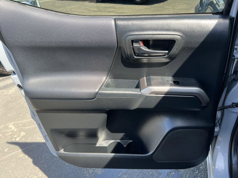 Used 2021 Toyota Tacoma 2WD SR5Image 17