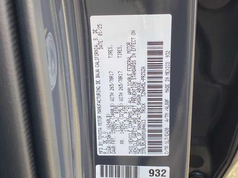 2025 Toyota Tacoma TRD Off RoadImage 21