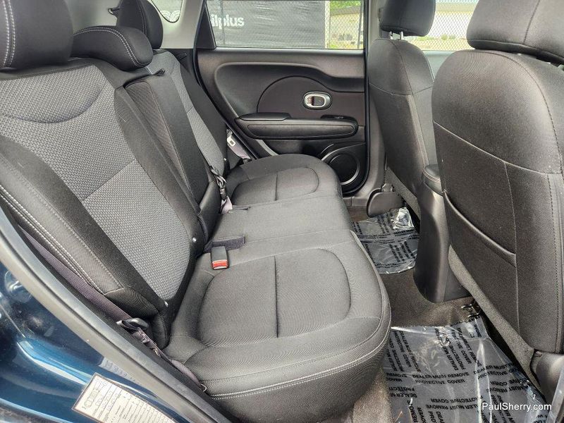 2017 Kia Soul +Image 28