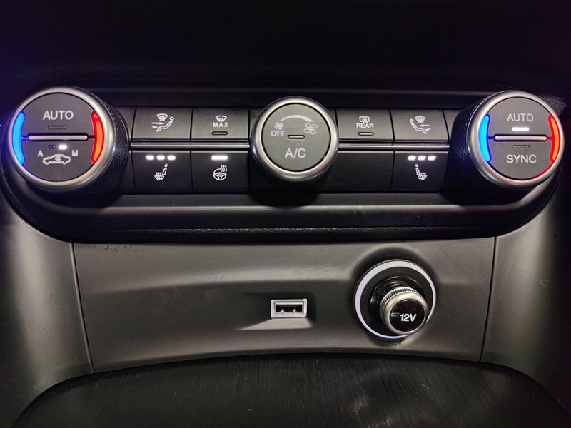 Used 2024 Alfa Romeo Stelvio Sprint AWD w/Sunroof/NavImage 23