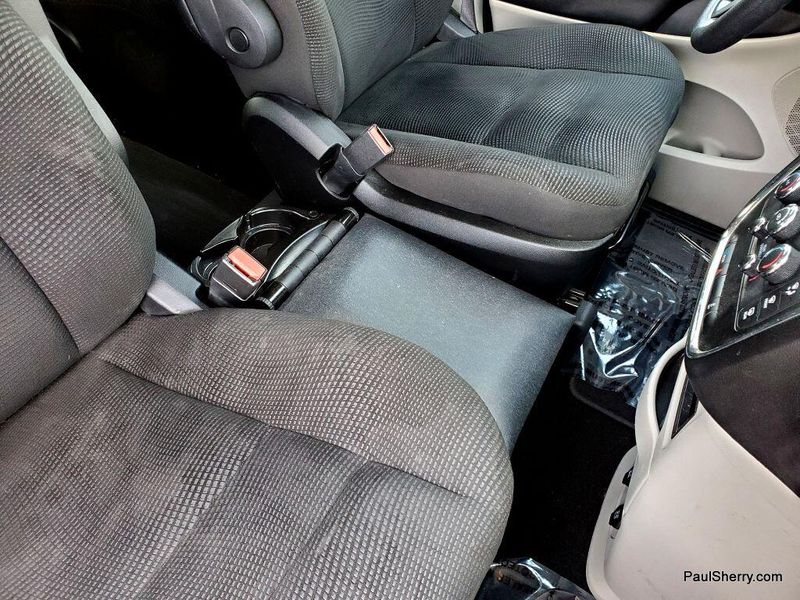 Used 2020 Dodge Grand Caravan SEImage 34