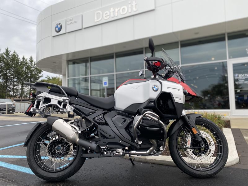 Browse R1300GSA Inventory in Rochester Hills, MI | BMW Motorcycles