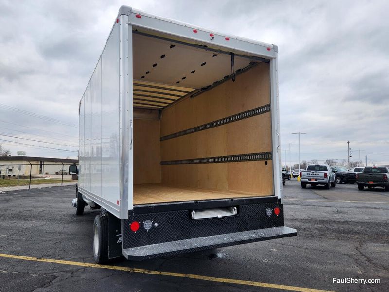 New 2026 RAM 5500 Big Horn Chassis Regular Cab 4x2 120' Ca